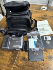 ~~ Sony MVC-FD73 Mavica Floppy Disk Digital Camera 10x Optical Zoom Untested