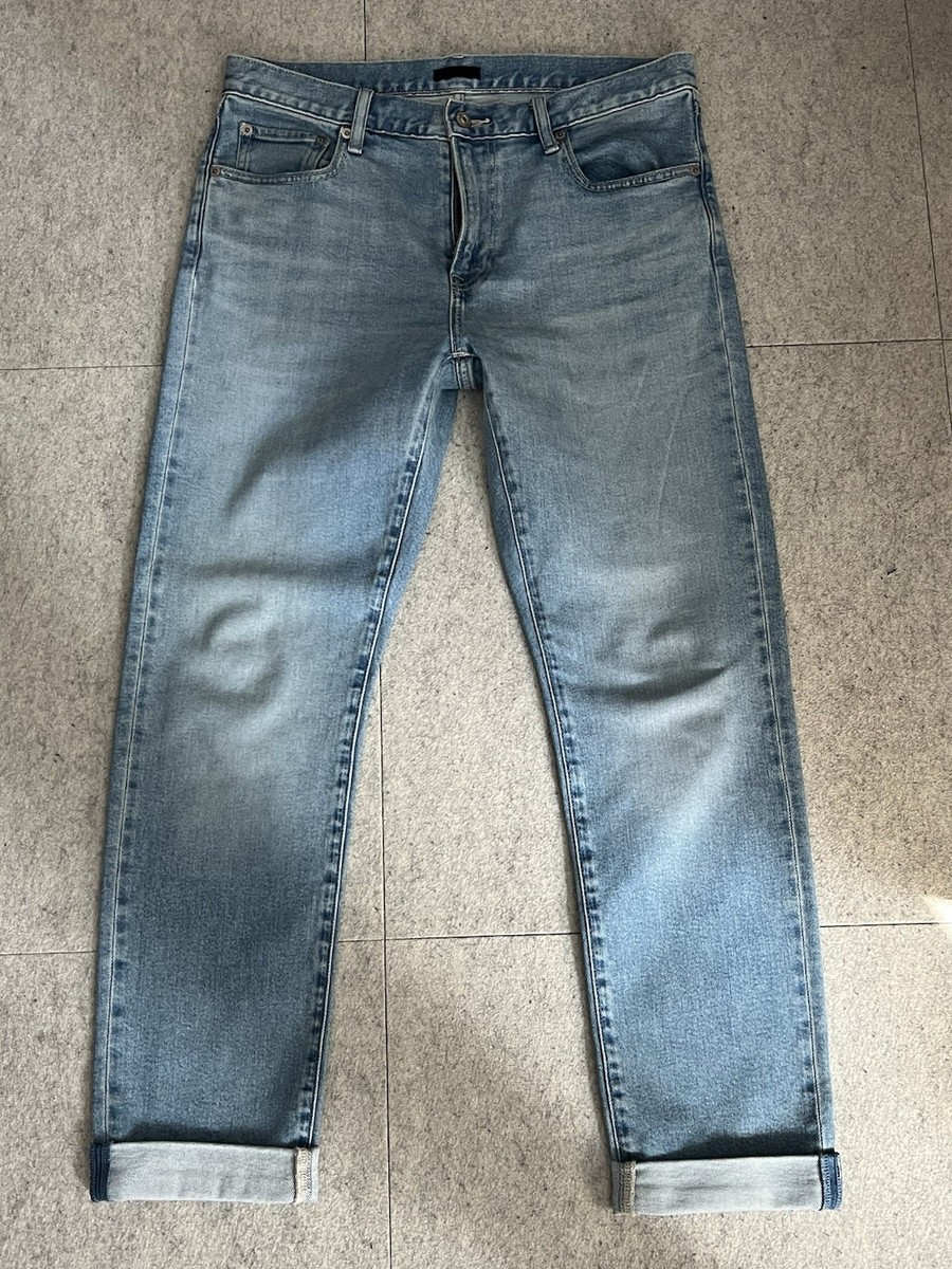 Uniqlo Men’s Slim Straight Jeans Denim Light Blue