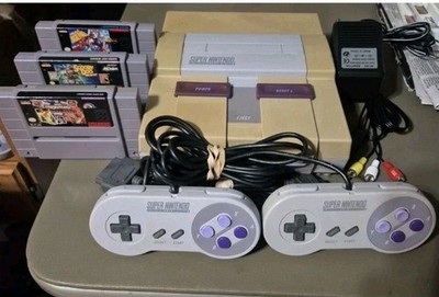 Super Nintendo SNES Console 1991 Bundle with 2 Controllers OEM + 3 GAMES 