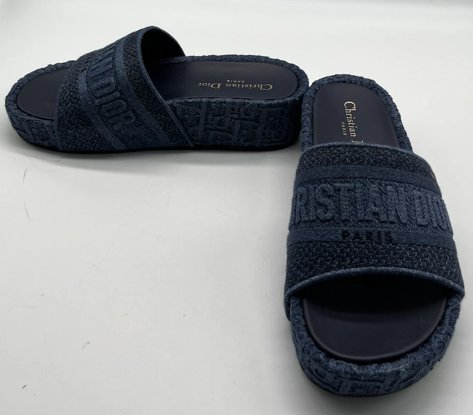 Sandales coulissantes tricotées plate forme Christian Dior D Way en bleu marine taille 37