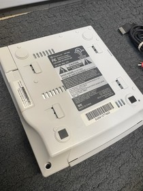 SEGA Dreamcast 4 Console Lot Controllers Cables 7 Games MvC 2 Tech Romancer