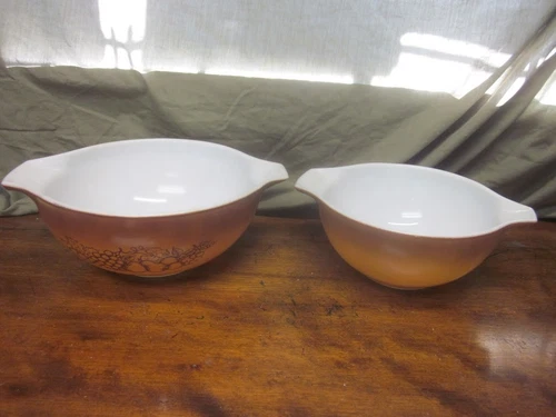 Pair Vintage Pyrex Old Orchard Cinderella Mixing Bowls 2-1/2 #443 & 1-1/2 #442