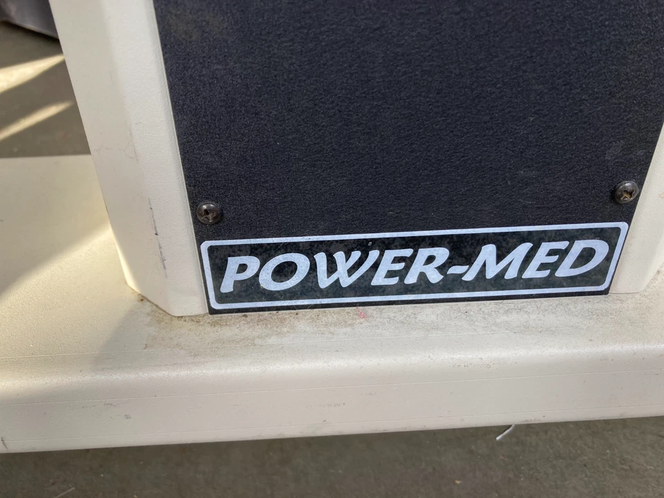 Mesa de equipo POWER MED - usada Foto 2 de 4