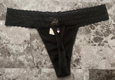 NWT VICTORIA'S SECRET MEDIUM BLACK LOGO LACE PINK HEART BACK RARE