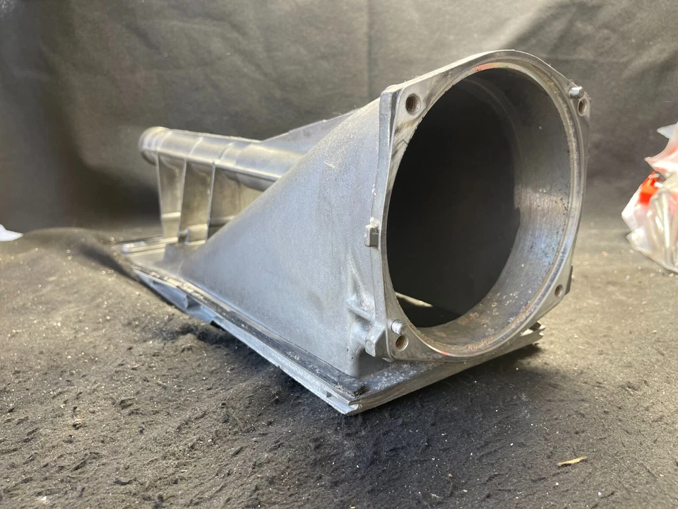 Yamaha Wave Raider 1100 1996 bomba de conducto de admisión túnel 63M-51311-01-94 Venture Foto 3 de 4