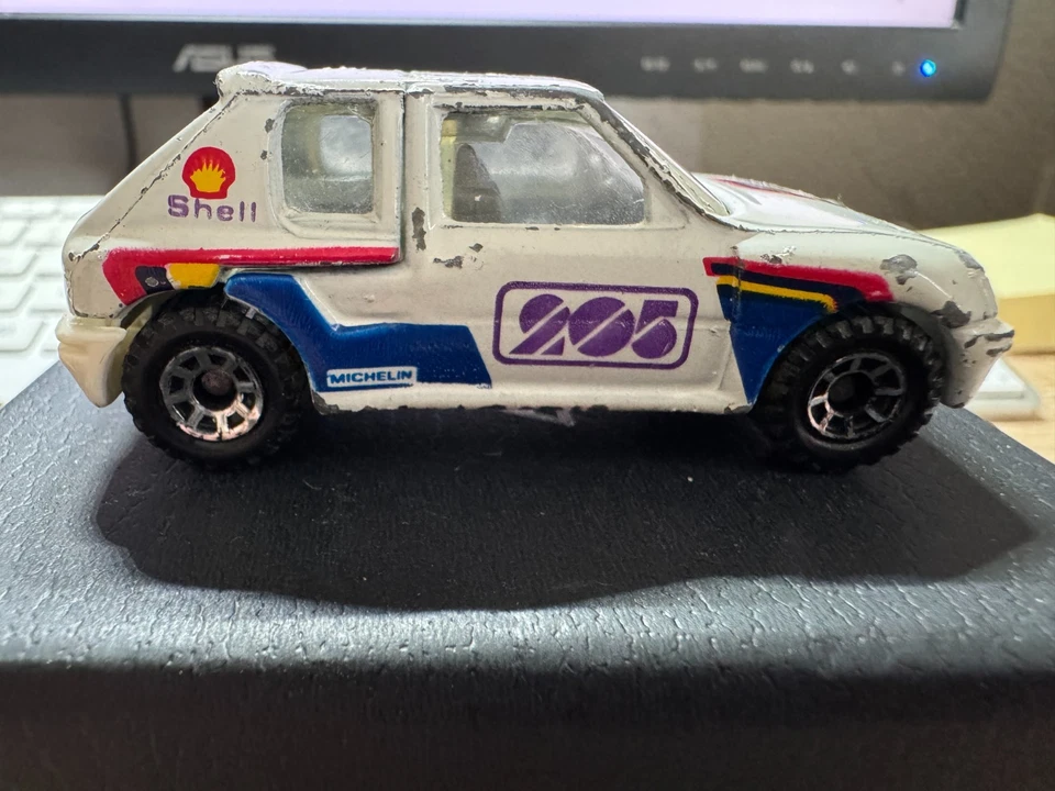 Matchbox Peugeot 205 Turbo 16 In Buone Condizioni 1:55 Senza OVP - Immagine 2 di 4
