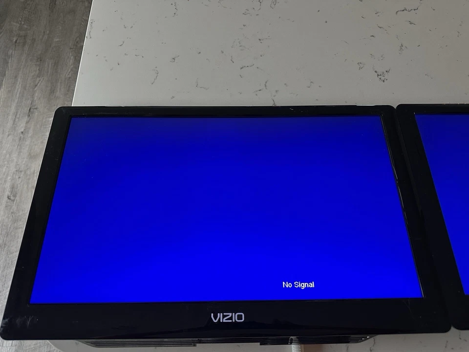 Pair of Vizo 22 E220MV LED TVs with Power Supplies Tested Works - Image 2 of 4