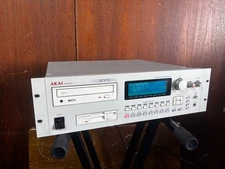 Akai CD3000XL Ver1.54 16 bit stereo digital sampler New LCD Backlight