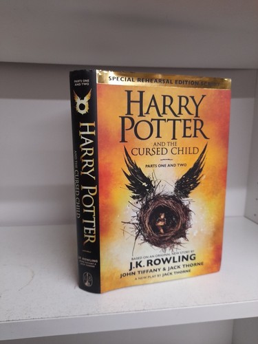 Harry Potter And The Cursed Child: Parts One And Two (Hardback) N14 - Imagen 2 de 9