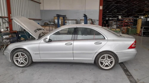 6121880101 Refrigeratore Olio Motore per MERCEDES-BENZ CLASE C (BM 203) 2770464 - Foto 7 di 10