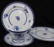 Spode Gloucester Blue 2 Salad Plates and London Cup & Saucer Set