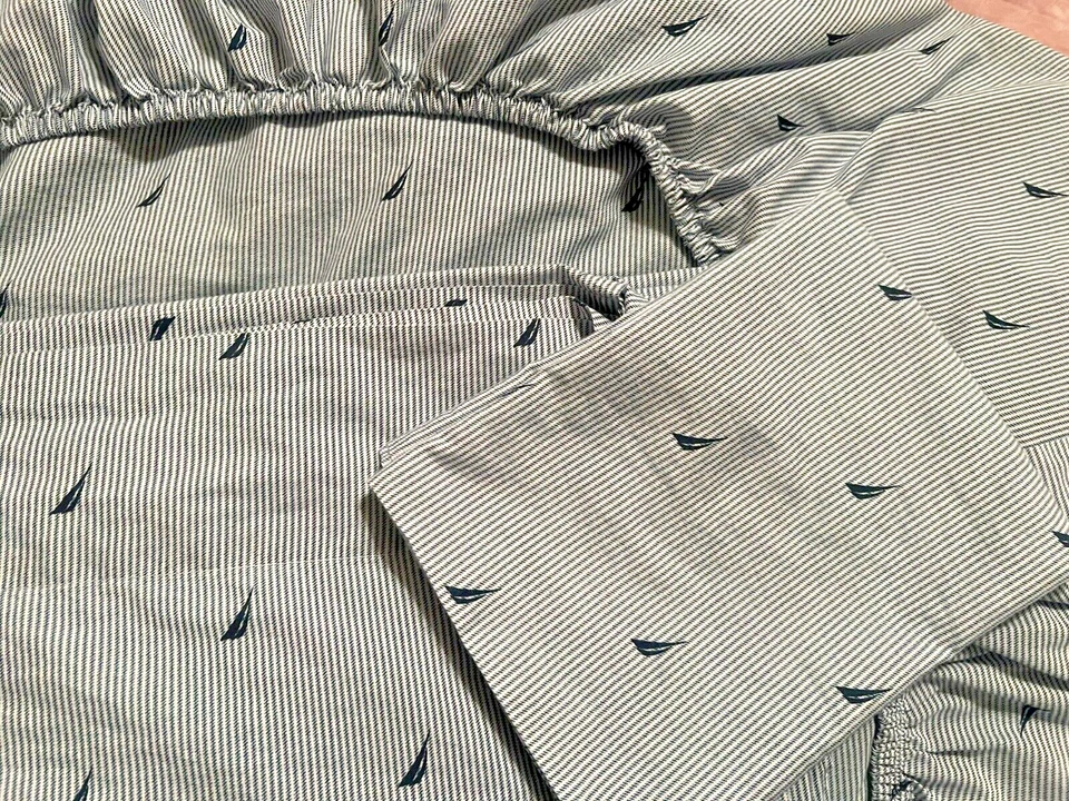 Logotipo de velero Nautica azul y blanco (juego de sábanas dobles y funda de almohada) Foto 2 de 4