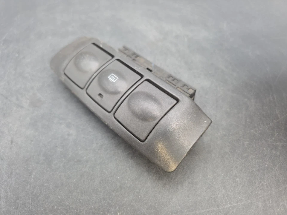 Interruptor de control de descongelación de ventana trasera Saturn S-Series SC SL SW 1996-1999 X30-130 Foto 3 de 4