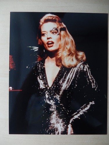 Jeri Ryan handsignierte 8" x 5" Karteikarte mit 8" x 10" Foto - Bild 3 von 3