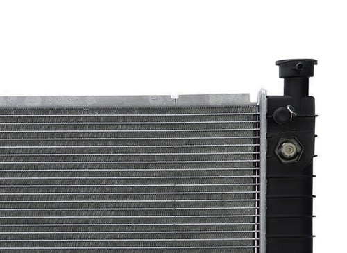 Radiator For 88-95 Chevrolet C2500 GMC K2500 5.0L 5.7L Free Shipping - Picture 4 of 6