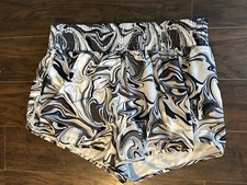 SO Shortie High Rise The Sporty Short Black And White Size XL  Lined
