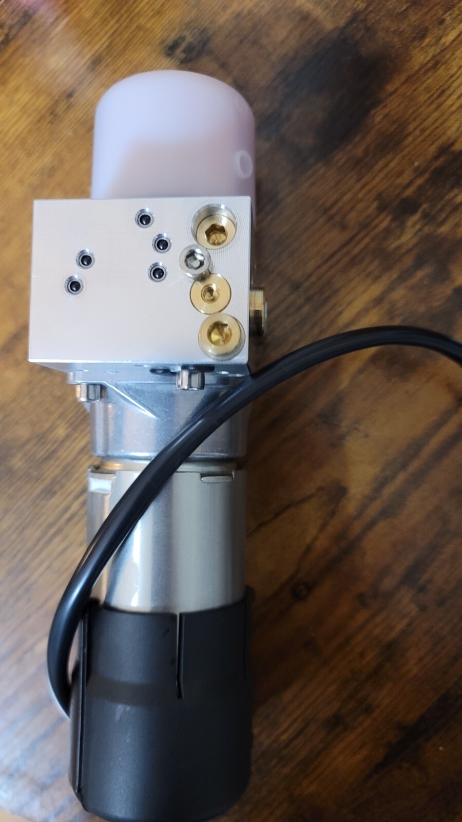 Hydraulic Liftgate Pump Assembly Compatible with MercedesBenz X164