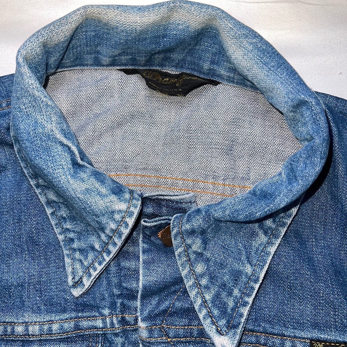 WRANGLER Denim Jacket Men's Size M (44) Blue 4 Pockets