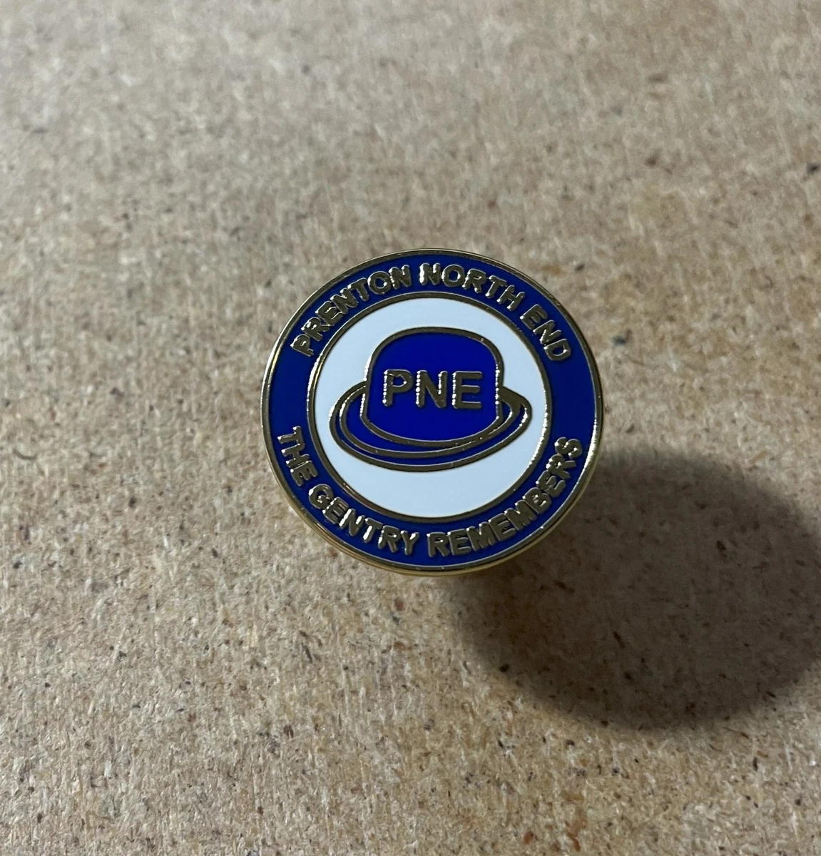 Pin's Football Preston North End - Émail Vintage Anglais