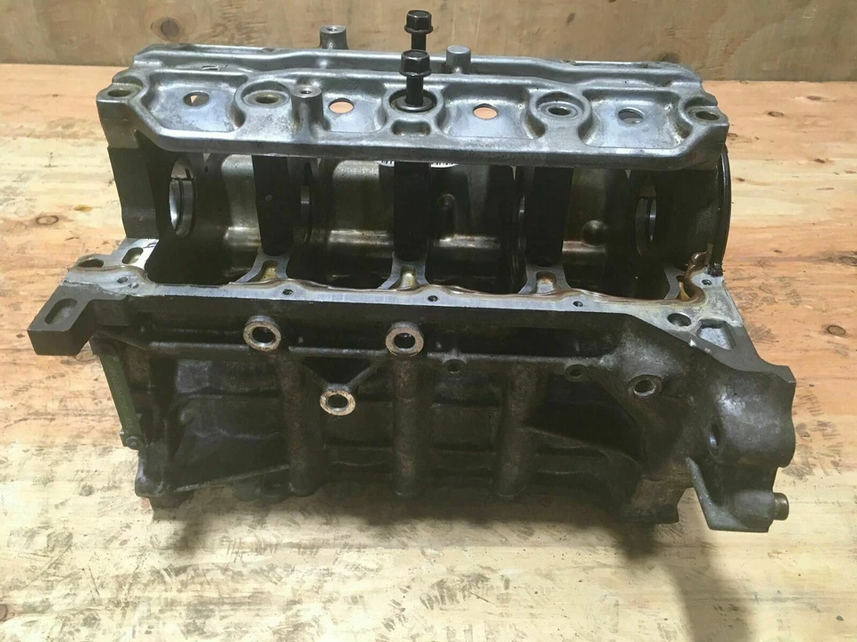 Honda Fit 2007 hatchback 1,5 L 4 cilindros combustible gasolina motor bloque fctry Foto 3 de 4