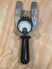 Vintage Weston Electrical Instrument Corp. Model 301 DC Volt Tester