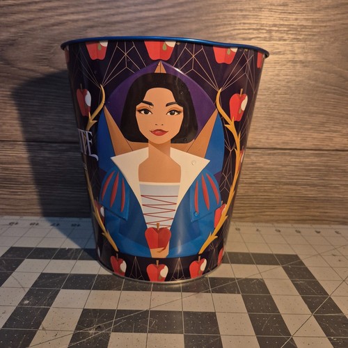 Disney Snow White Cinemark Blue Embossed Popcorn Tin Bucket 130 oz New Unused - Picture 2 of 6