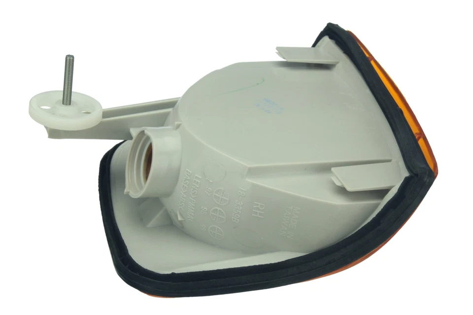 Световой сигнал поворота URO в сборе правый для Mercedes-Benz 300SD 1981-1985 годов выпуска - Изображение 2 из 4