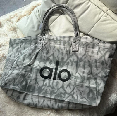 NWT ALO Yoga Gray Tie-Dye Canvas Cotton Large Tote Bag For Travel