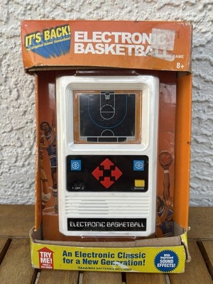 Mattel / Basic Fun Electronic Basketball Game - 2016 - New Sealed