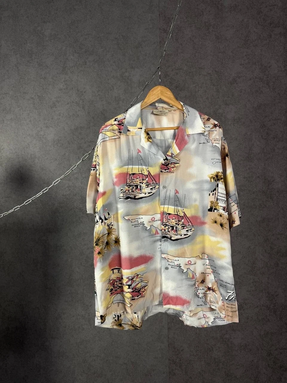 Art crazy hawaiian vintage shirt