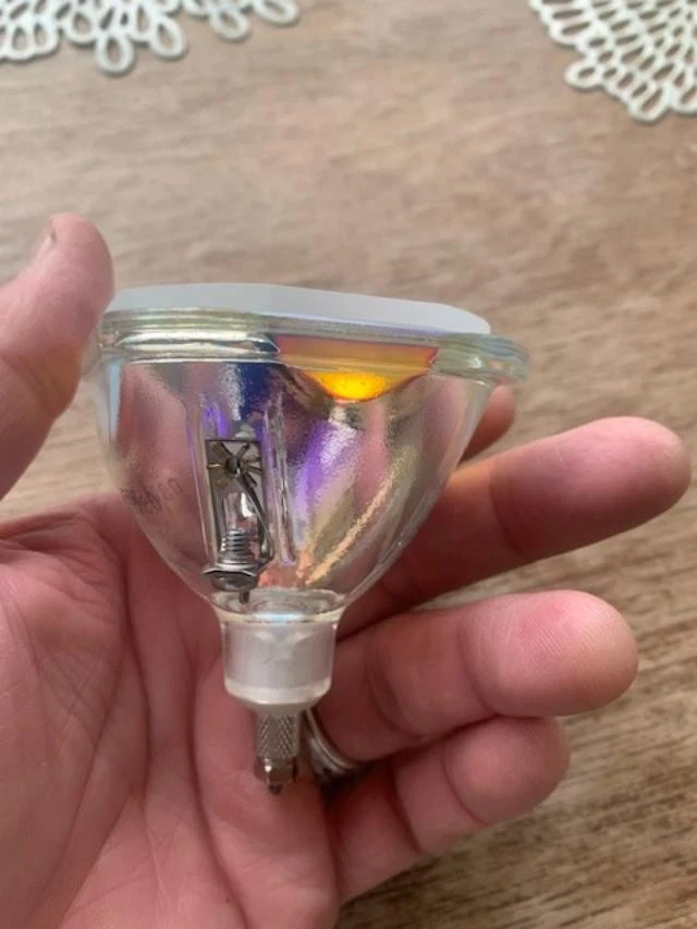 NEW OEM,Panasonic HS100AR13-1 UHE 110W80V,Osram P-VIP 100-120/1.0 P22h Bare Bulb - Image 4 of 4