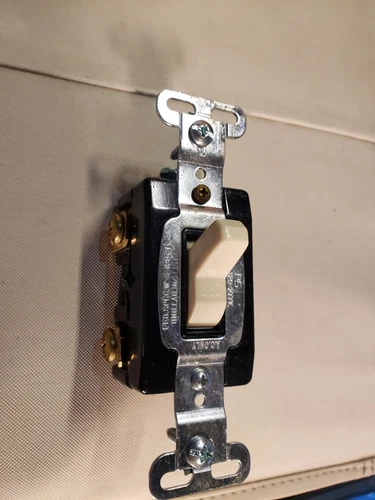 Pass & Seymour 15AC1-I Single Pole Extra Heavy Duty Switch 15 amp Ivory