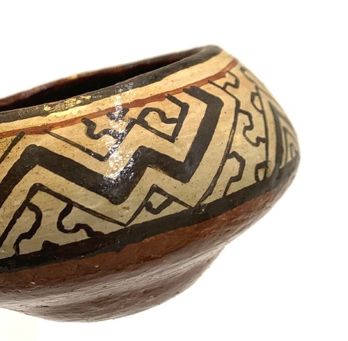 Vaso cerimoniale ceramica fatto a mano Shipibo Shamane Perù commercio equo e solidale - Foto 4 di 6