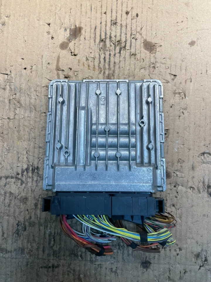 Computadora motor BMW 128i 328i 2011 a 2013 motor ECM ECU V2088 DG Foto 3 de 4