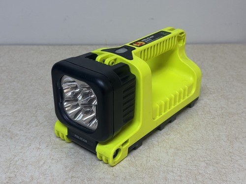 PELICAN 9415 GREEN LED Emergency Light