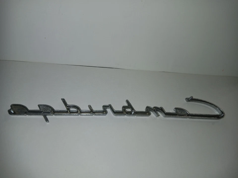 Original 1959 - 1961 Austin Cambridge emblem vintage - Image 3 of 4