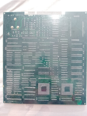 LCD & BOARDGAME チェッカーフラッグ Game of Life on a Flip-Dot Display Is Even More Satisfying