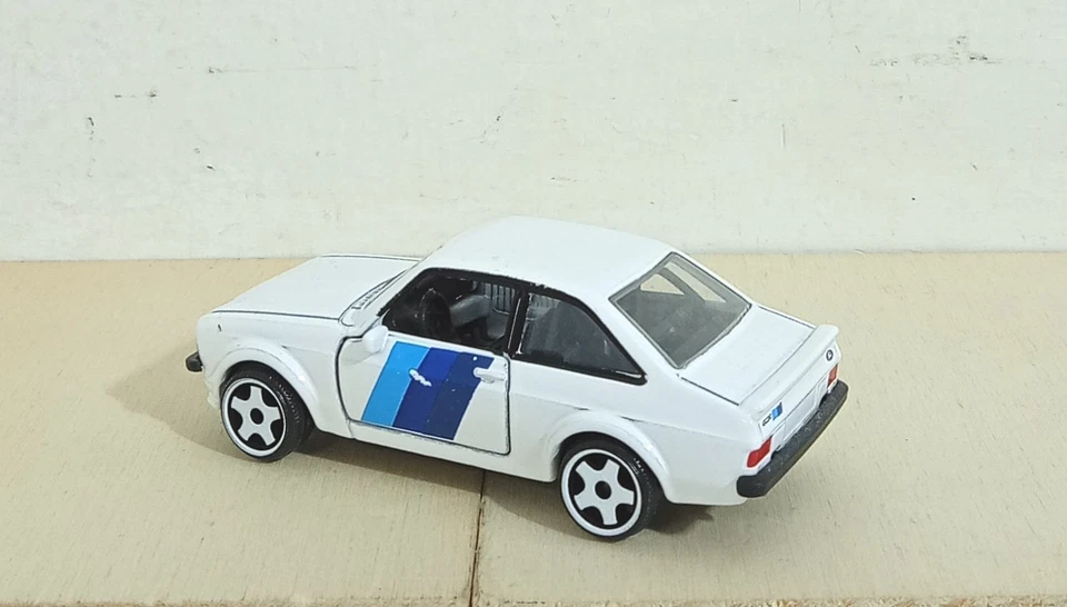 I141600 MAJORETTE 1/55 Ref. 290B - Ford Escort MKII RS1800 - Immagine 2 di 4