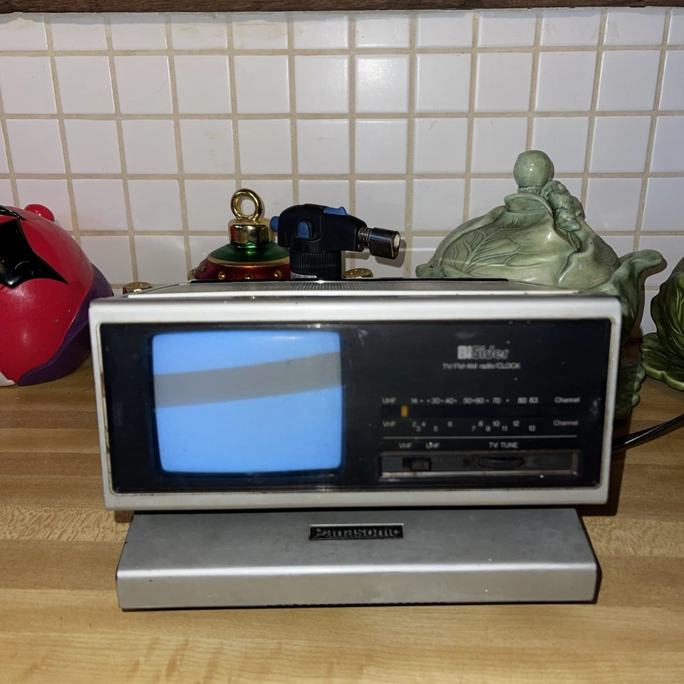 Panasonic BiSider TR-4060P Reloj Despertador TV Plegable AM/FM Foto 3 de 4