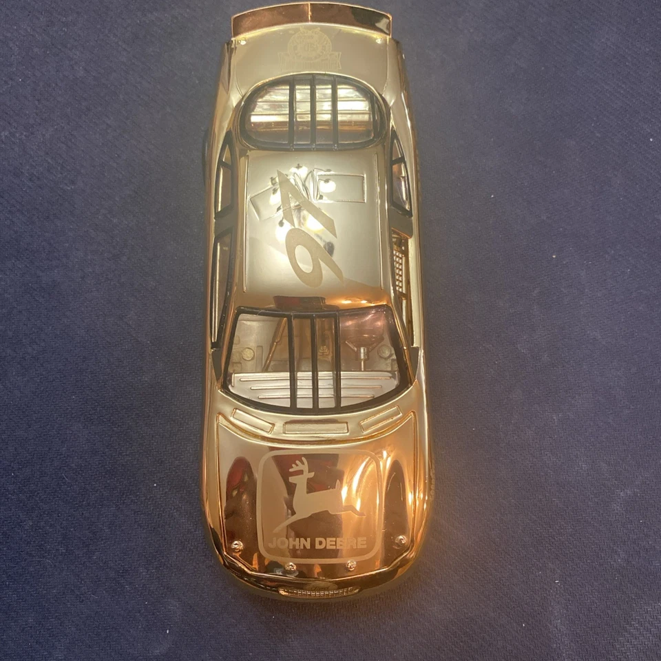 Coche diecast Nascar Racing Champions 1998 oro 24 quilates #97 John Deere escala 1:24 Foto 4 de 4