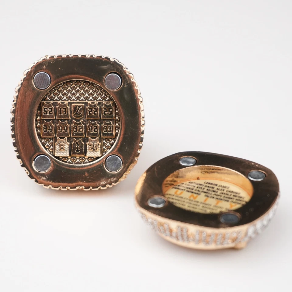 Anillo Los Angeles Lakers Campeonato Finales NBA 2020 Talla 11 Lebron James Abre Foto 4 de 4