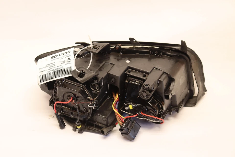 AUDI S4 2004-2005 LUZ DELANTERA IZQUIERDA LADO CONDUCTOR MONTAJE XENÓN OCULTO OEM Foto 2 de 4