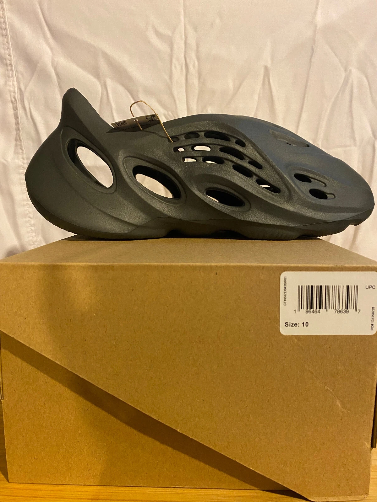 Adidas Yeezy Foam RNR carbonio (IG5349) taglia 10 da uomo