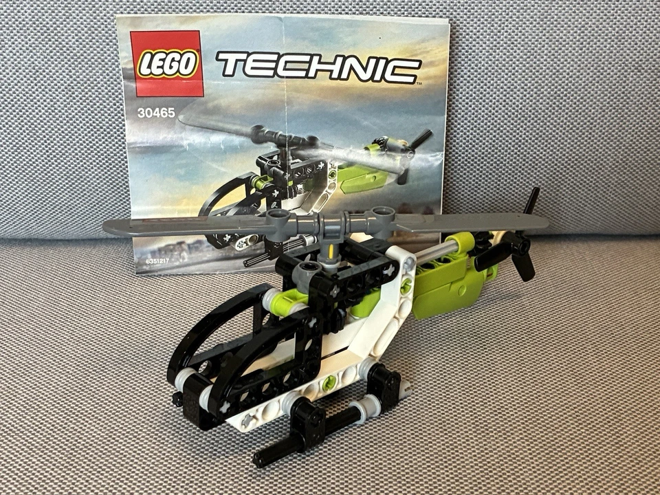 LEGO Technic 30465 Helicopter, photo 1 of 5
