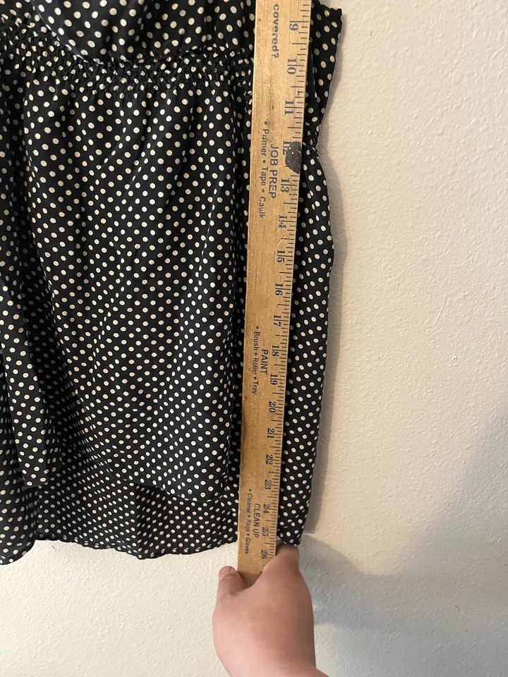 Express Women's Sz Medium Polka Dot Black Lace Keyhole Whimsigoth Cami - Image 4 of 4