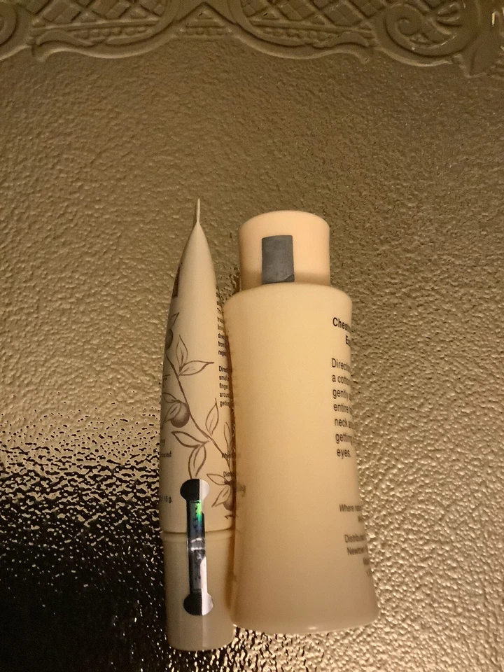 Wei East Chestnut Firming 4 Pc. Set NEW in a Beautiful Embossed Gift Bag - Image 3 of 4