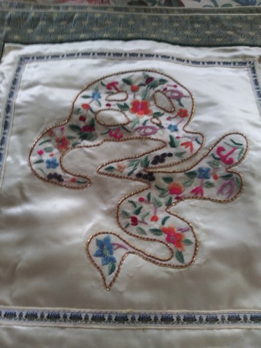 3 BEAUTIFUL Asian SILK Embroidered Cushion COVER WITH FLOWERS UNUSED 17" - Picture 3 of 9