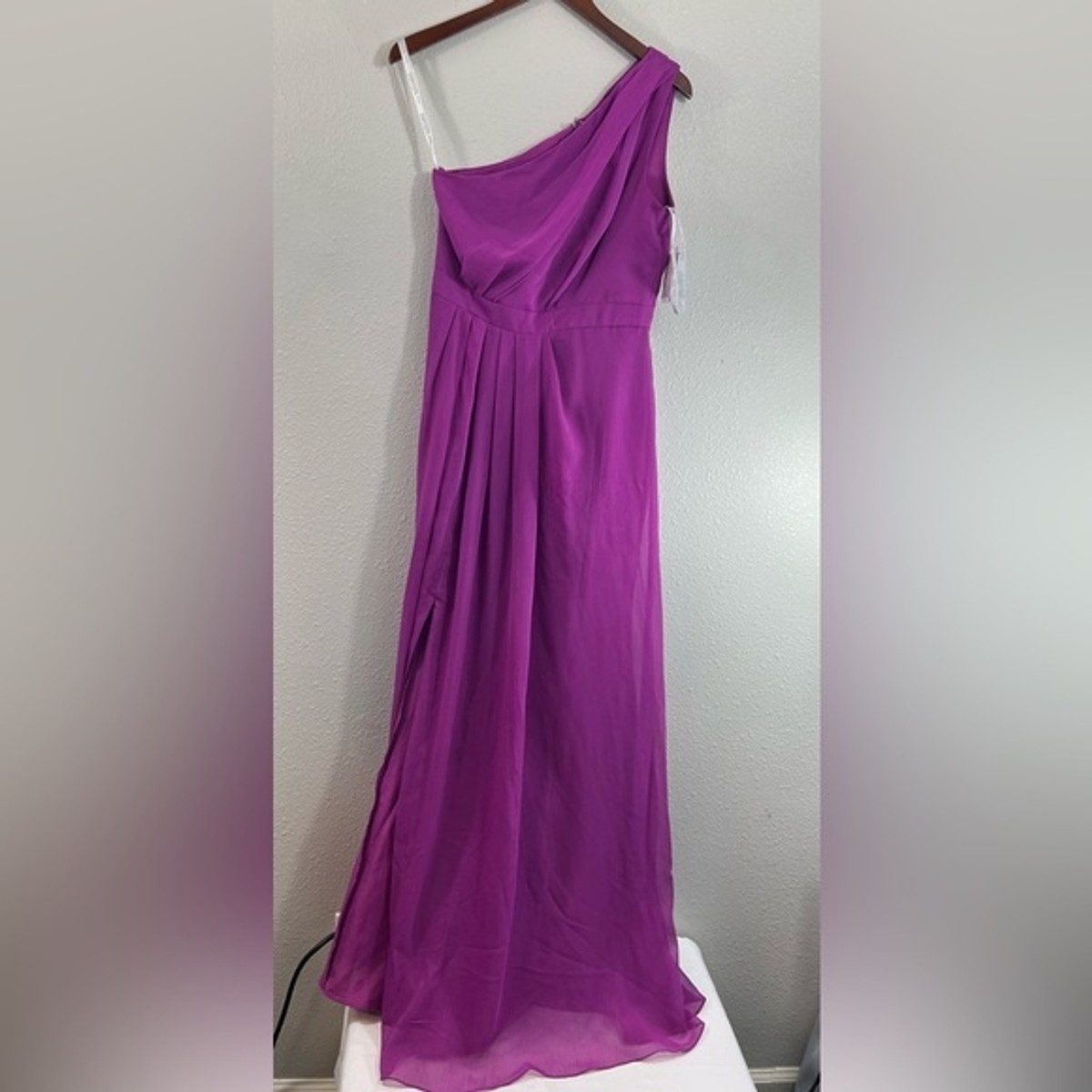 David’s Bridal Womens Keyhole Raspberry Long Chiffon One Shoulder Size 6