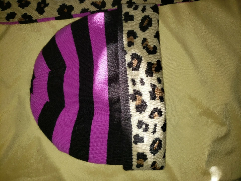 Sombrero y bufanda reversibles para niñas  Foto 2 de 3