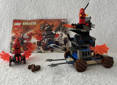 LEGO Castle: Blaze Attack (3051) Complete Set No Box Vintage 1999. Ninja